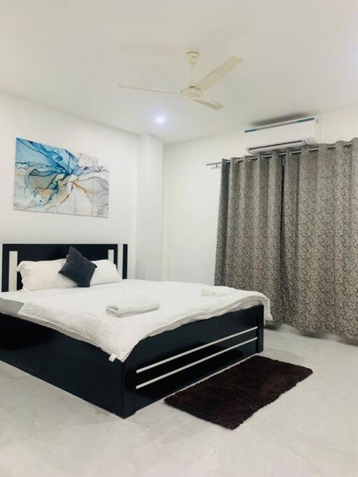 구와하티 White Orchid, Unique & Stylish, Executive 2Bhk. 아파트 외부 사진